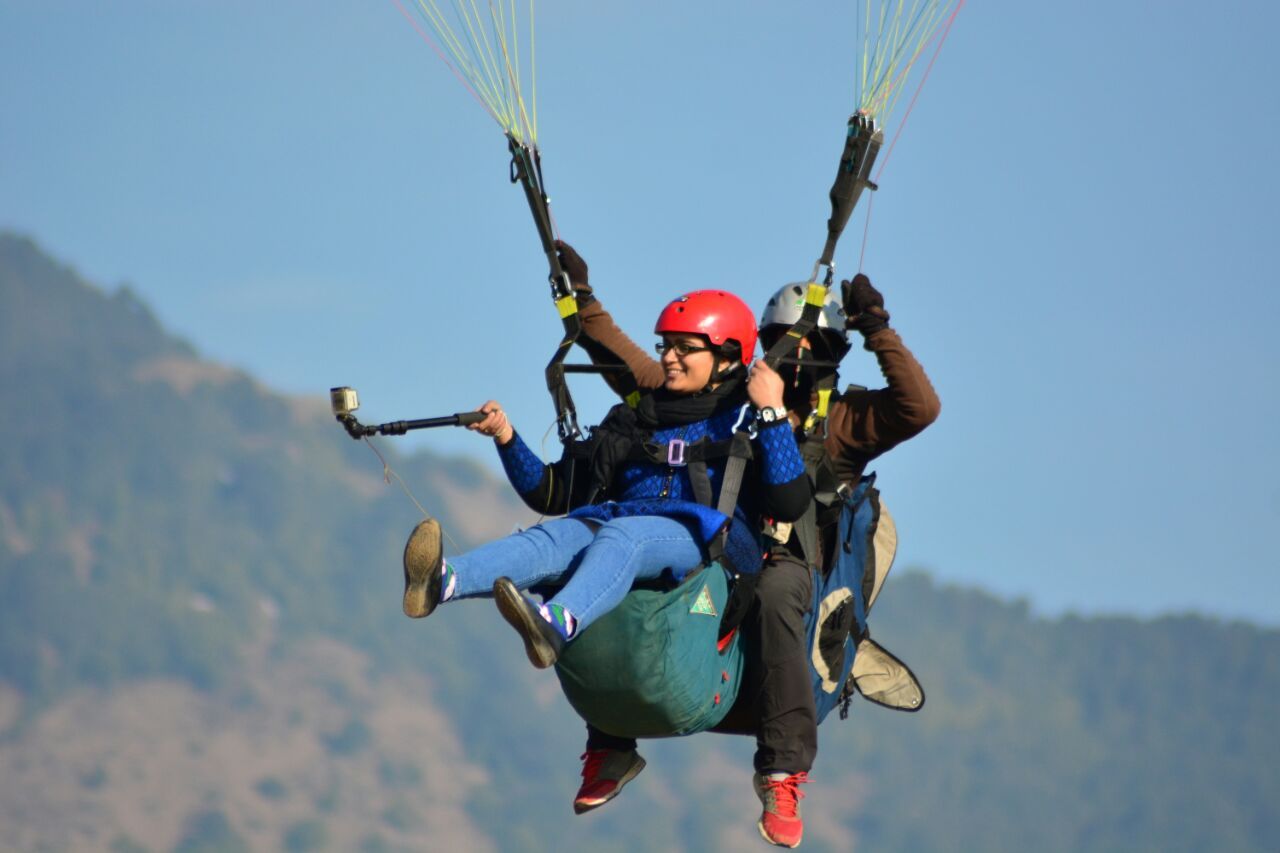 paragliding in bir billing in january